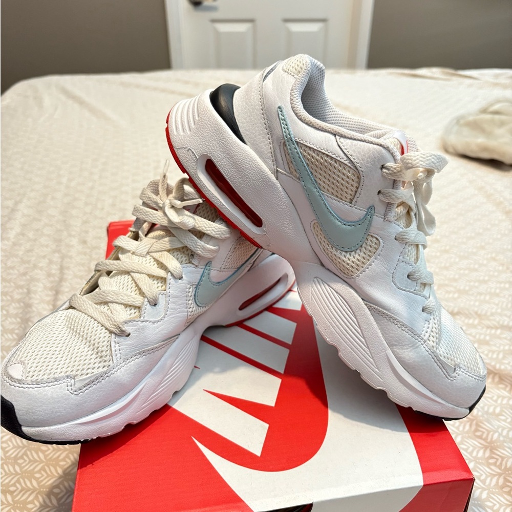 Nike Women's White and Light Blue Sneakers